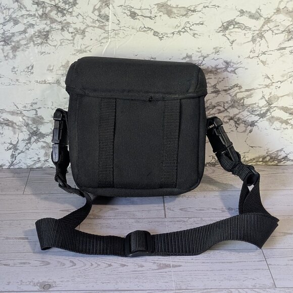 Never Used Canon Canvas Padded Camera Bag w/ original Camera Care Pack - Picture 4 of 4